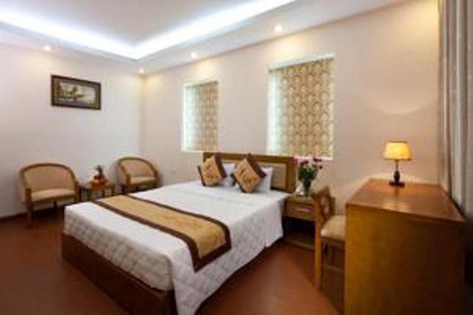 Lam Bao Long Hotel Hue Buitenkant foto